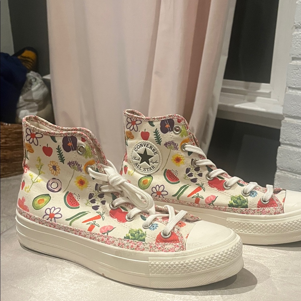 Converse Women's Floral High-Tops - Cream